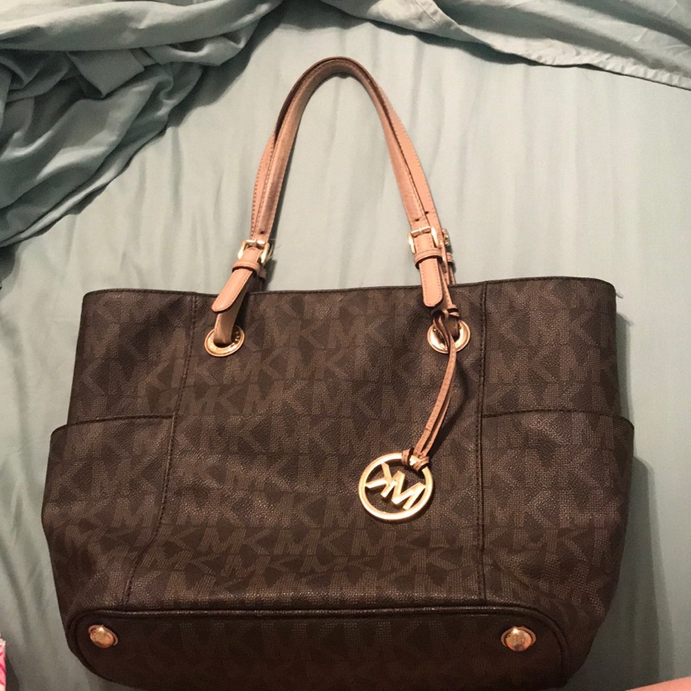 Micheal Kors tote bag